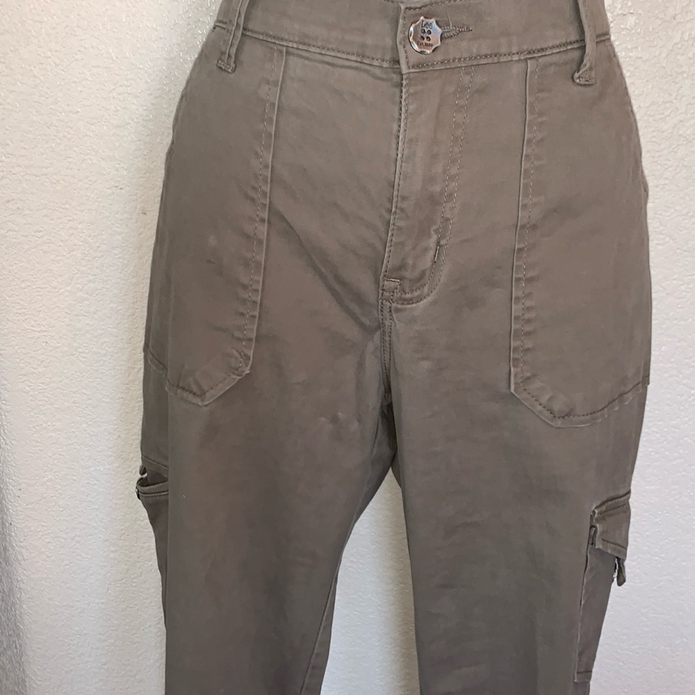 Lee jeans, Women's 10 khaki EUC skinny, mid rise, brushed cotton, pockets - Picture 4 of 17